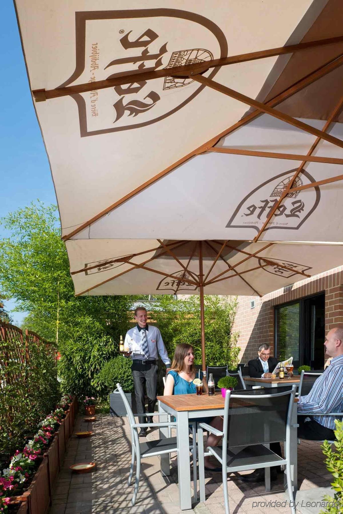 Hotel Ibis Brussels Waterloo Exterior foto